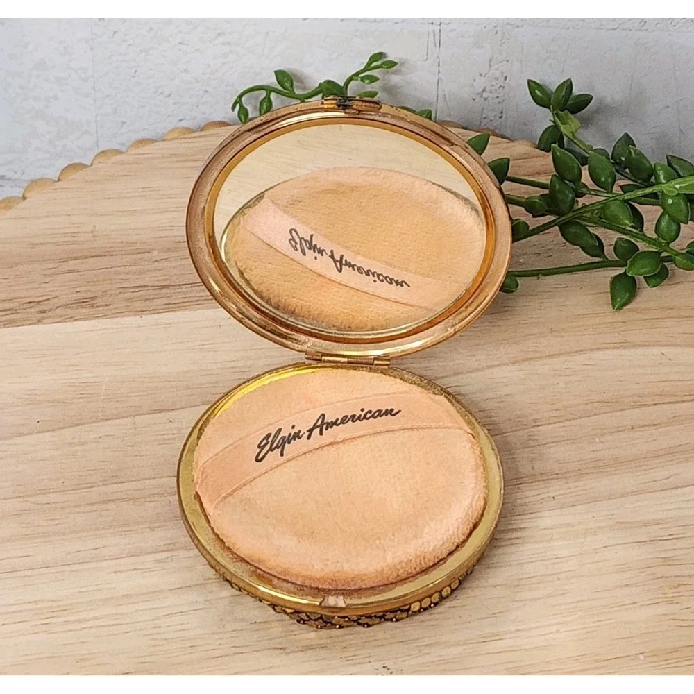 Vintage Elgin American Powder Compact Brass Mesh Signed Puff‎ 1950s